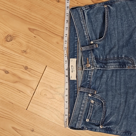 Hollister Skinny Jeans --- 34x34 --- Worn Twice, Washed Once - Picture 2 of 7